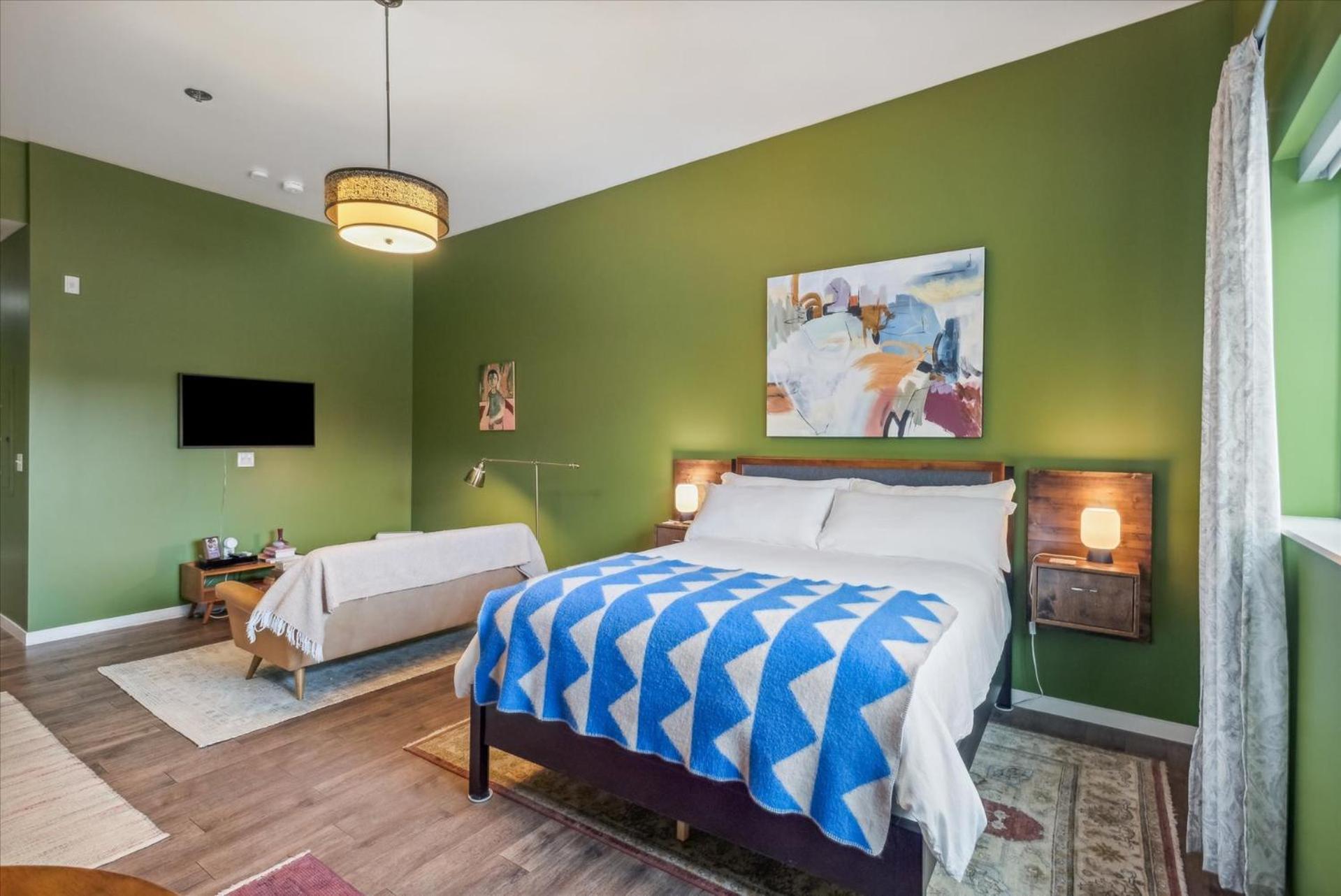 Violetsuitespdx Boutique Hotel Portland