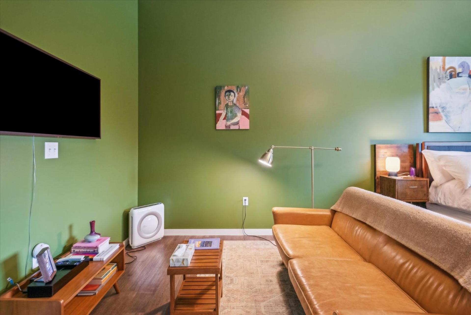 Violetsuitespdx Boutique * Portland