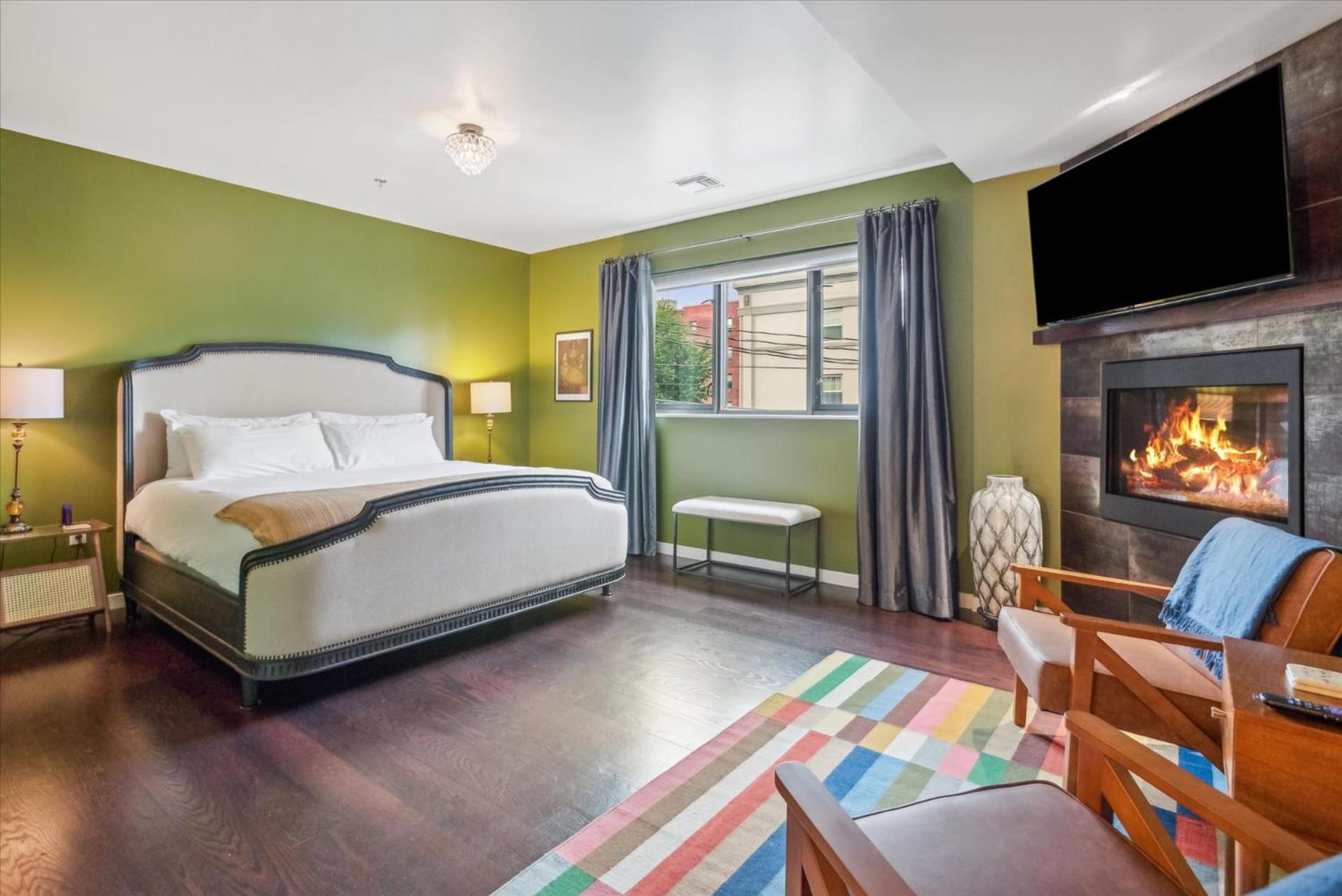 Violetsuitespdx Boutique Hotel Portland